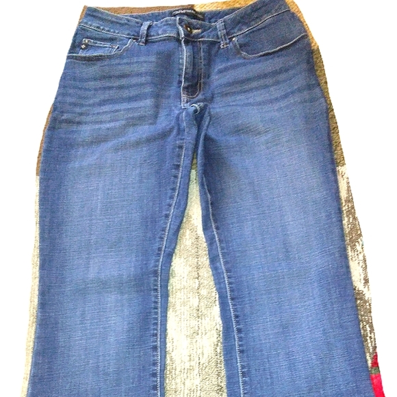 Like New LEE'S Platinum Label Curvy Fit Bootcut/Flare Jeans - Picture 15 of 16